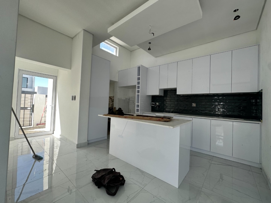 3 Bedroom Property for Sale in Sandown Western Cape